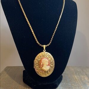 Vintage Victorian Revival Cameo Gold Tone Locket Necklace